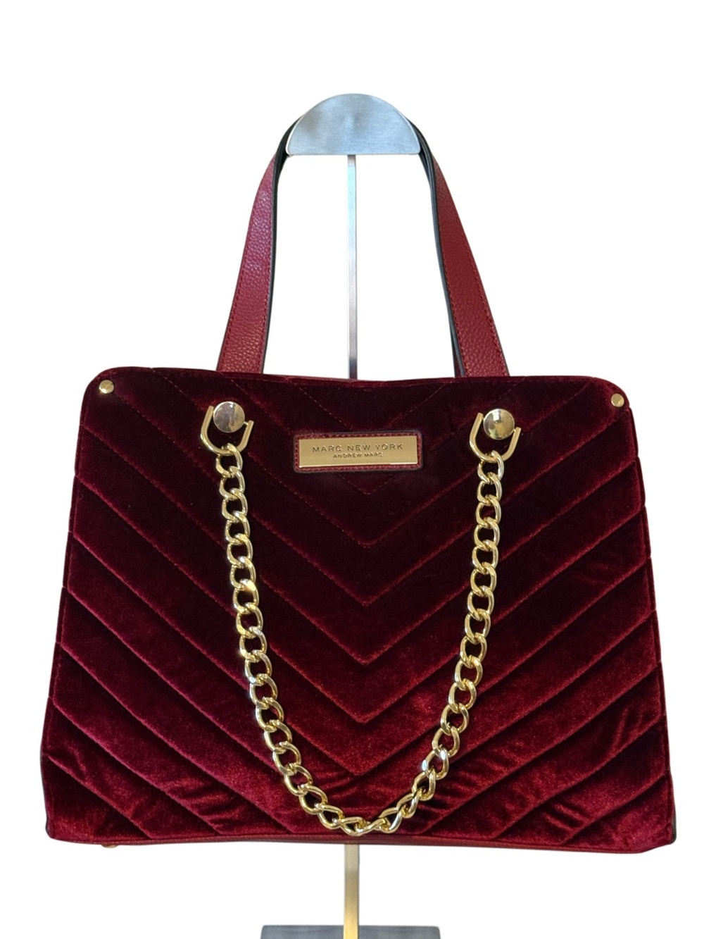 Marc New York Burgundy Chevron Velvet Crossbody Shoulder Bag Gold Chains Accents - Picture 15 of 17